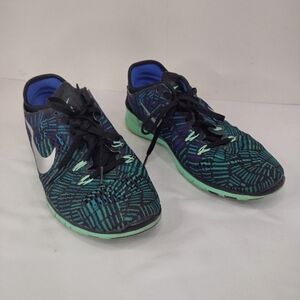 NIKE women's Running shoes size (8.5)
